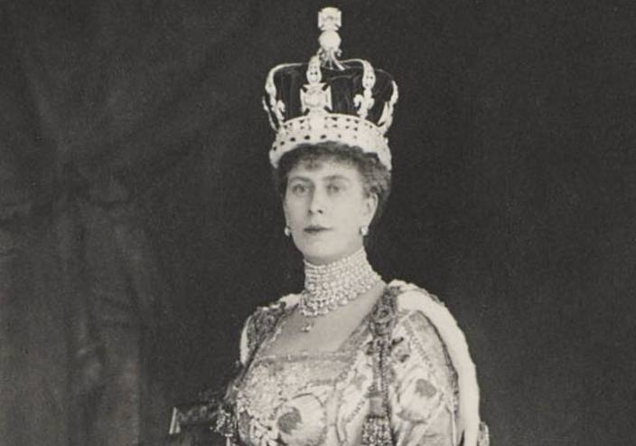 Queen Mary was the wife of King George V and grandmother of Queen Elizabeth II
